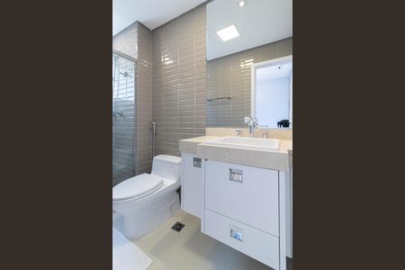 Apartamento à venda com 196m², 4 quartos e 3 vagas Apartamento à venda com 196m², 4 quartos e 3 vagasBanheiro da Suíte 3