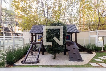 Apartamento à venda com 196m², 4 quartos e 3 vagas Apartamento à venda com 196m², 4 quartos e 3 vagasÁrea comum - Playground