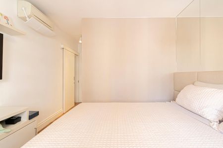 Apartamento à venda com 196m², 4 quartos e 3 vagas Apartamento à venda com 196m², 4 quartos e 3 vagasQuarto Suíte 1