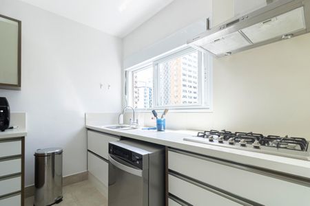 Apartamento à venda com 196m², 4 quartos e 3 vagas Apartamento à venda com 196m², 4 quartos e 3 vagasCozinha