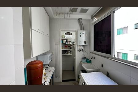 Apartamento à venda com 84m², 3 quartos e 1 vagaÁrea de Serviço