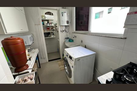 Apartamento à venda com 84m², 3 quartos e 1 vagaÁrea de Serviço