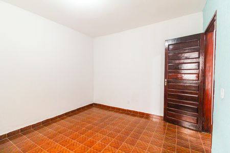 Casa para alugar com 2 quartos, 100m² em Vila Carmosina, São Paulo