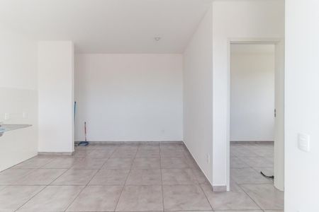 Sala de apartamento para alugar com 2 quartos, 45m² em Vila Perracini, Poá