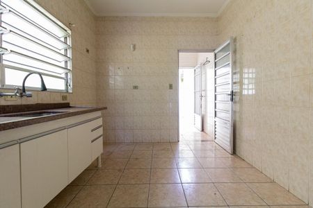 Casa à venda com 115m², 2 quartos e 1 vaga Casa à venda com 115m², 2 quartos e 1 vagaCozinha