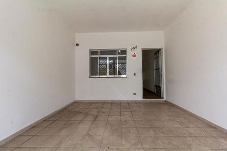 Casa à venda com 115m², 2 quartos e 1 vaga Casa à venda com 115m², 2 quartos e 1 vagaGaragem