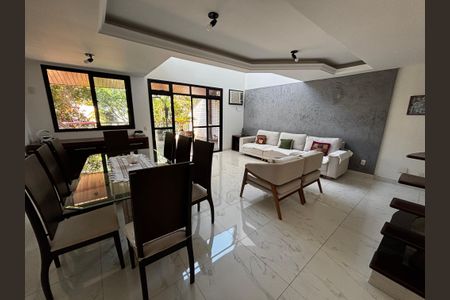 Apartamento à venda com 347m², 5 quartos e 2 vagasSala