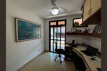 Apartamento à venda com 347m², 5 quartos e 2 vagasQuarto 3