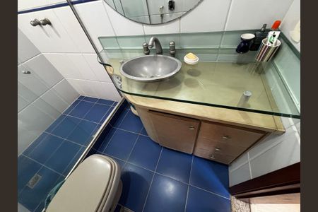 Apartamento à venda com 347m², 5 quartos e 2 vagasBanheiro da Suíte 4