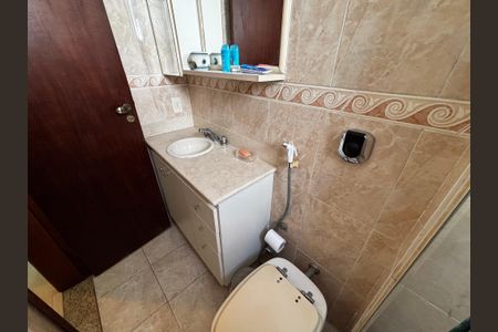 Apartamento à venda com 347m², 5 quartos e 2 vagasBanheiro da Suíte 2