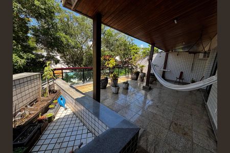 Apartamento à venda com 347m², 5 quartos e 2 vagasVaranda