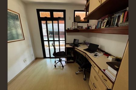 Apartamento à venda com 347m², 5 quartos e 2 vagasQuarto 3