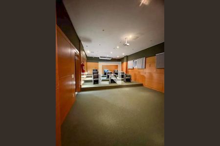 Apartamento à venda com 90m², 3 quartos e 1 vagaSala de cinema