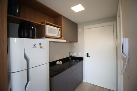 Cozinha de kitnet/studio à venda com 0 quarto, 25m² em Boa Vista, Porto Alegre