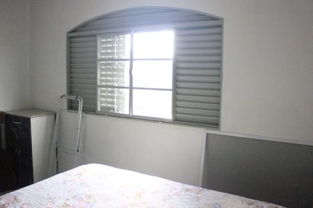 Quarto 2 de casa para alugar com 2 quartos, 65m² em Jardim Rosa de Franca, Guarulhos