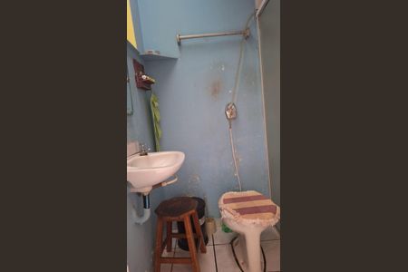 Casa à venda com 125m², 2 quartos e 2 vagasBanheiro