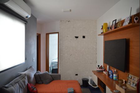 Sala de apartamento à venda com 2 quartos, 42m² em Vila Curuçá, Santo André