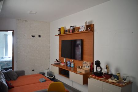 Sala de apartamento à venda com 2 quartos, 42m² em Vila Curuçá, Santo André