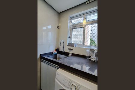 Apartamento à venda com 65m², 3 quartos e 1 vagaÁrea de Serviço