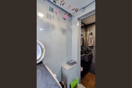 Apartamento à venda com 65m², 3 quartos e 1 vagaÁrea de Serviço