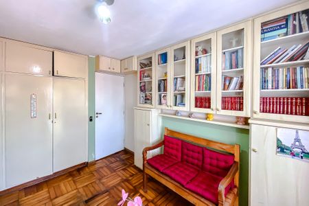 Casa à venda com 250m², 3 quartos e 2 vagas Casa à venda com 250m², 3 quartos e 2 vagasQuarto 2