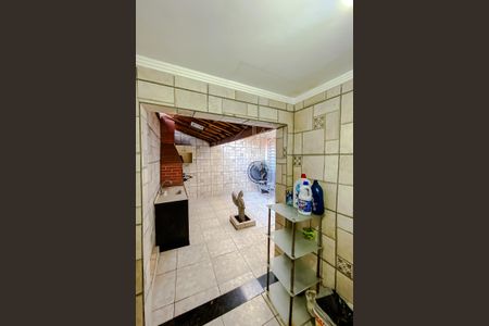 Casa à venda com 250m², 3 quartos e 2 vagas Casa à venda com 250m², 3 quartos e 2 vagasÁrea de Serviço