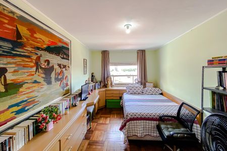 Casa à venda com 250m², 3 quartos e 2 vagas Casa à venda com 250m², 3 quartos e 2 vagasQuarto 3