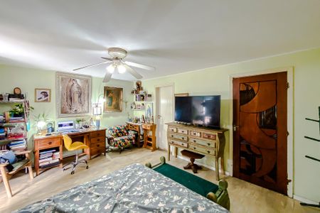 Casa à venda com 250m², 3 quartos e 2 vagas Casa à venda com 250m², 3 quartos e 2 vagasQuarto 1 - Suíte