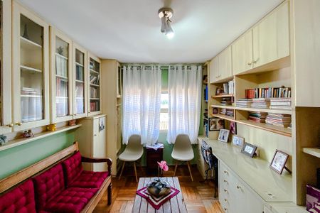 Casa à venda com 250m², 3 quartos e 2 vagas Casa à venda com 250m², 3 quartos e 2 vagasQuarto 2