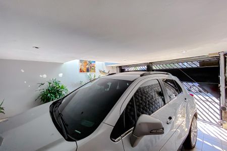 Casa à venda com 250m², 3 quartos e 2 vagas Casa à venda com 250m², 3 quartos e 2 vagasGaragem