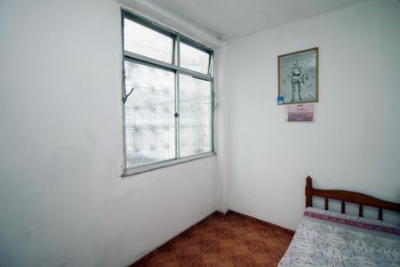 Quarto 2 de apartamento para alugar com 2 quartos, 75m² em Cordovil, Rio de Janeiro