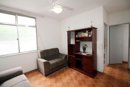 Sala de apartamento para alugar com 2 quartos, 75m² em Cordovil, Rio de Janeiro