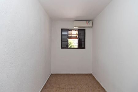 Casa à venda com 156m², 3 quartos e 4 vagas Casa à venda com 156m², 3 quartos e 4 vagasQuarto 3