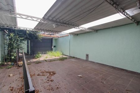 Casa à venda com 156m², 3 quartos e 4 vagas Casa à venda com 156m², 3 quartos e 4 vagasGaragem
