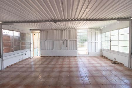 Casa à venda com 156m², 3 quartos e 4 vagas Casa à venda com 156m², 3 quartos e 4 vagasCobertura