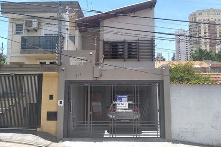 Casa à venda com 350m², 3 quartos e 2 vagasFachada