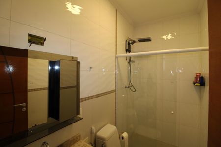 Casa à venda com 350m², 3 quartos e 2 vagasQuarto 2 - Banheiro