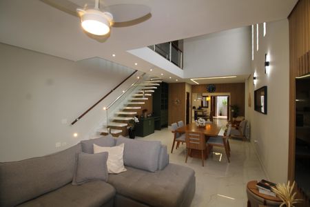 Sala de casa à venda com 3 quartos, 350m² em Jardim São Paulo, São Paulo