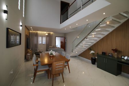 Casa à venda com 350m², 3 quartos e 2 vagasSala