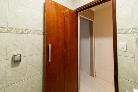 Casa à venda com 280m², 3 quartos e 1 vaga Casa à venda com 280m², 3 quartos e 1 vagaLavabo