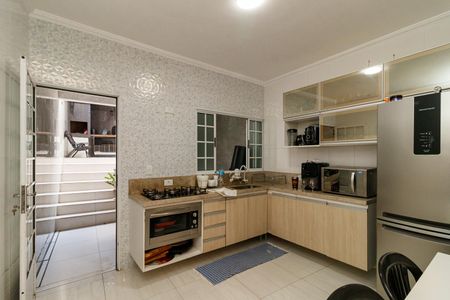 Casa à venda com 280m², 3 quartos e 1 vaga Casa à venda com 280m², 3 quartos e 1 vagaCozinha