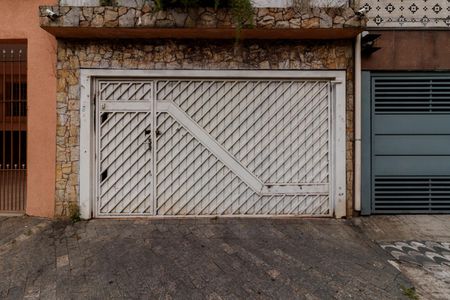 Casa à venda com 280m², 3 quartos e 1 vaga Casa à venda com 280m², 3 quartos e 1 vagaFachada