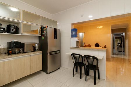 Casa à venda com 280m², 3 quartos e 1 vaga Casa à venda com 280m², 3 quartos e 1 vagaCozinha