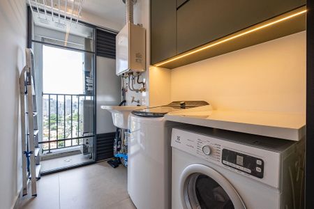 Apartamento para alugar com 183m², 4 quartos e 2 vagas Apartamento para alugar com 183m², 4 quartos e 2 vagasLavanderia