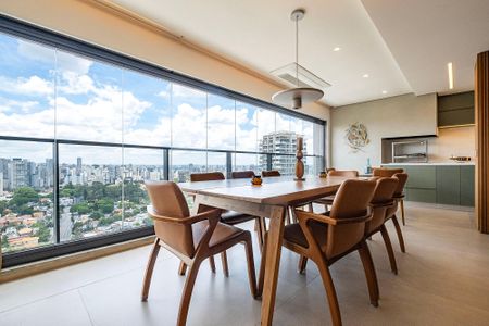 Apartamento para alugar com 183m², 4 quartos e 2 vagas Apartamento para alugar com 183m², 4 quartos e 2 vagasSala/Cozinha