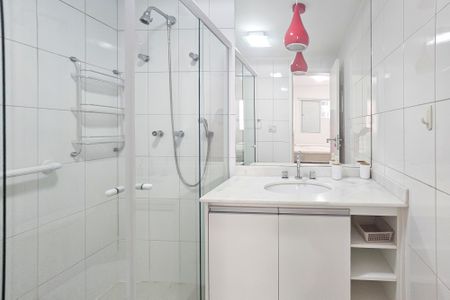 Apartamento para alugar com 75m², 2 quartos e 2 vagas