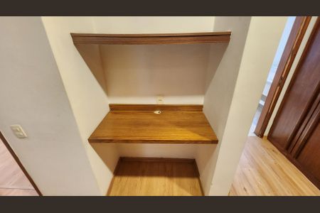 Apartamento para alugar com 280m², 3 quartos e 2 vagasEscritório