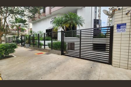 Apartamento para alugar com 280m², 3 quartos e 2 vagasPlaca