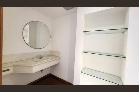 Apartamento para alugar com 280m², 3 quartos e 2 vagasLavabo