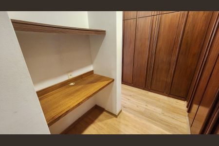 Apartamento para alugar com 280m², 3 quartos e 2 vagasEscritório